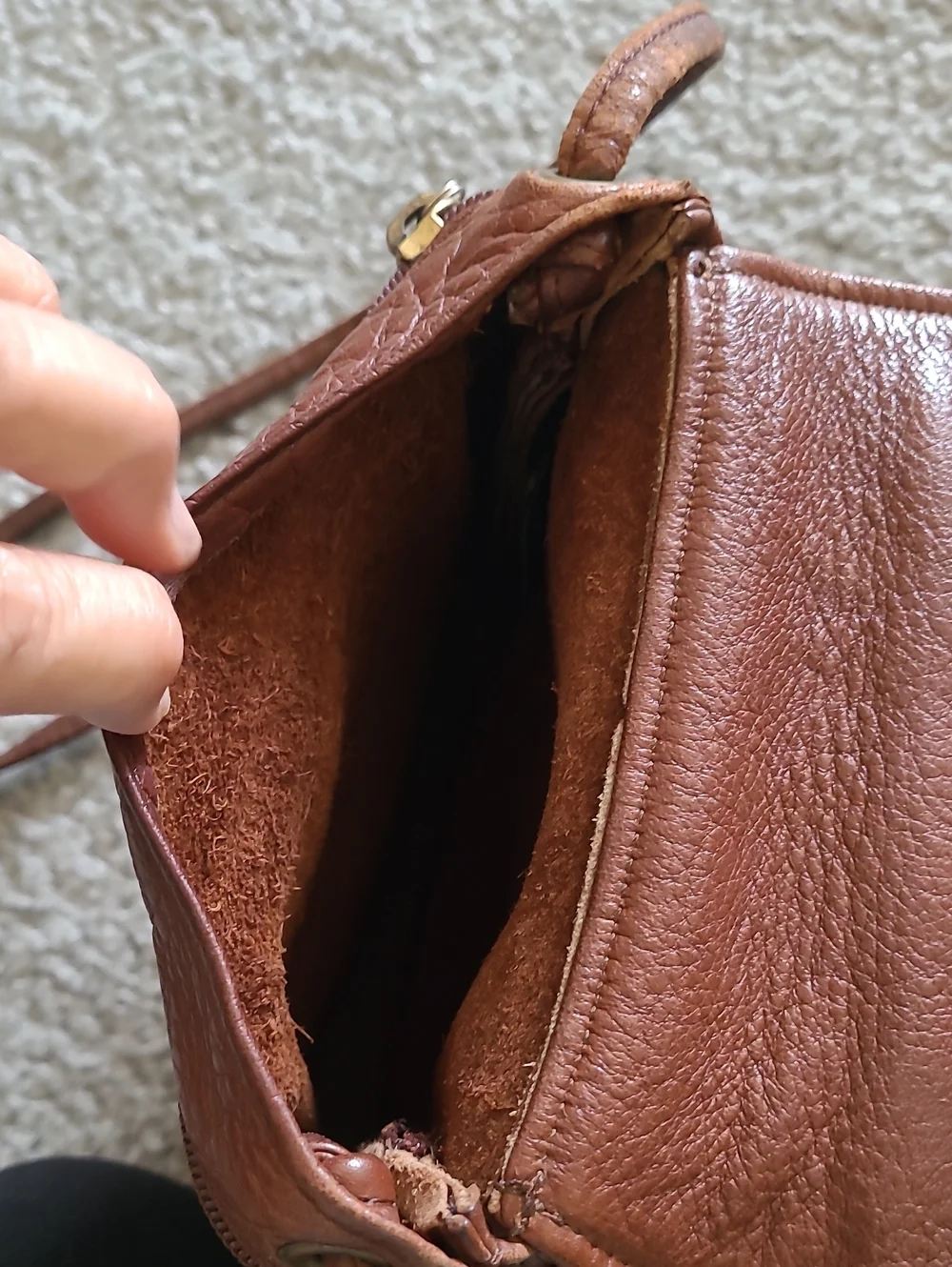 Vintage Brown Pebbled Leather Crossbody Bag - Picture 6 of 7